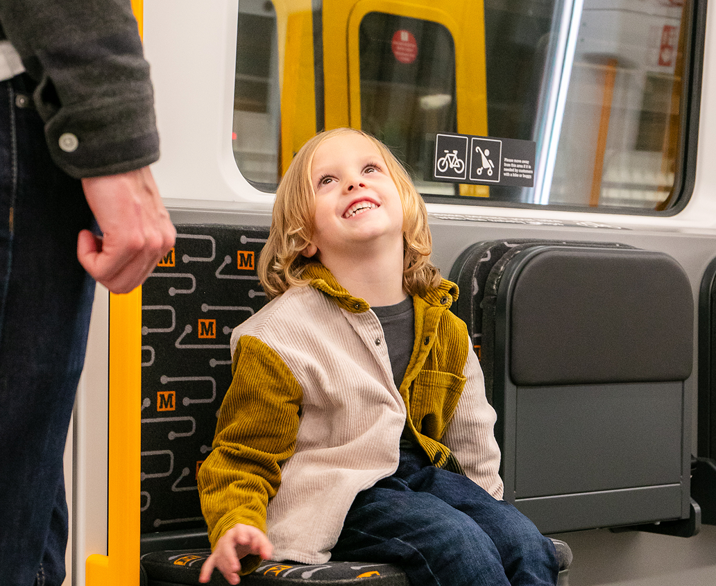 A child using Metro